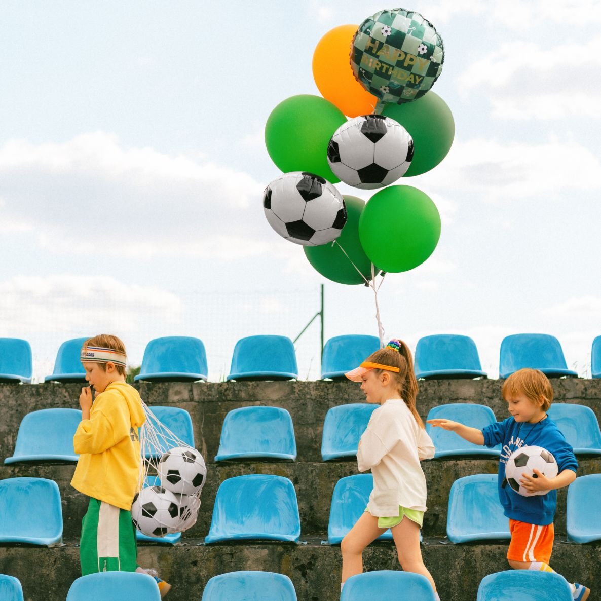 18-mpaloni-happy-birthday-me-mpales-podosphairoi_2