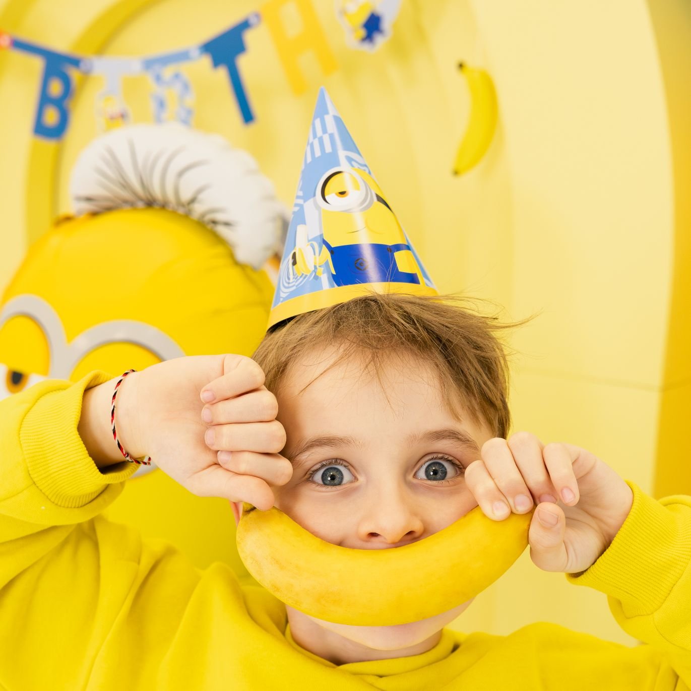 kapelakia-parti-minions-diaphoretika-schedia-_6-tem__3