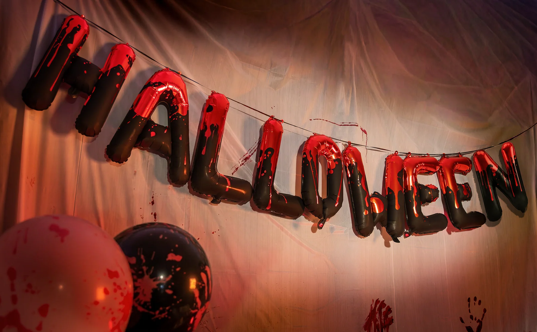 Balony-foliowe-napis-Halloween-Bloody-170915_K02