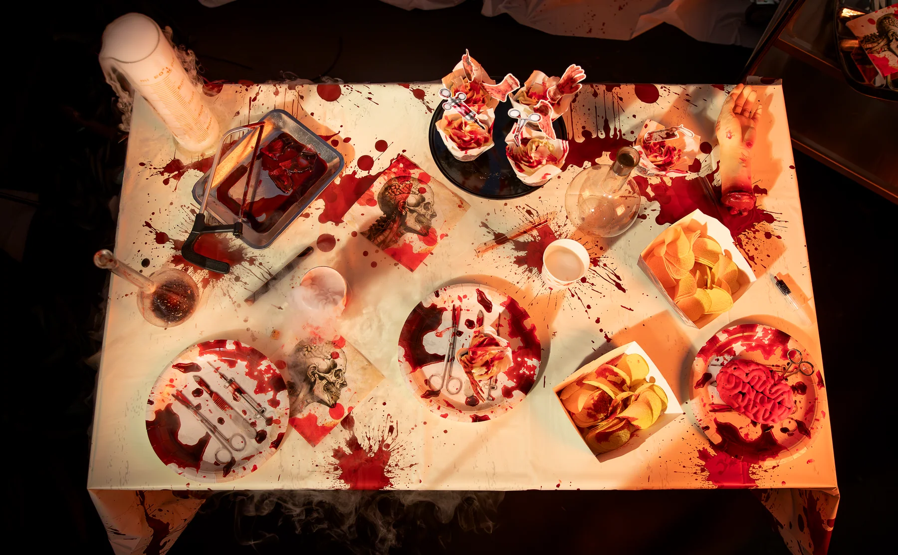 Obrus-Halloween-Bloody-137x183cm-170908_K02